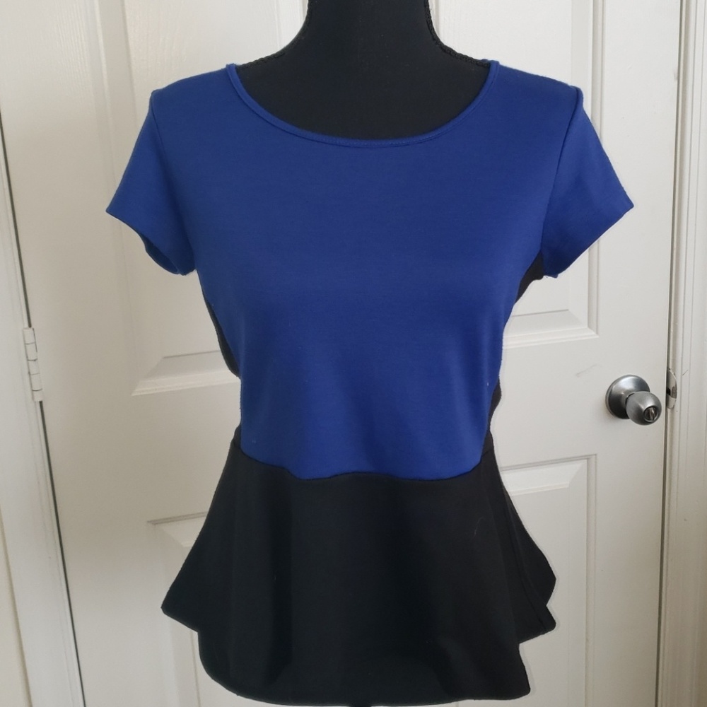 Short sleeve skater top